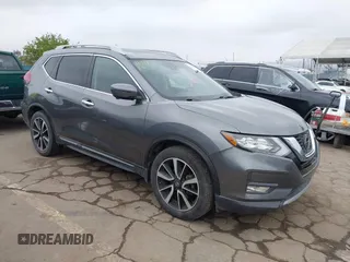 2020 Nissan Rogue SL z VIN 5N1AT2MT5LC738113, wystawiony jako IAAI lot #42207786 z przebiegiem 75 948 mil mil oraz . Historia ofert i sprzedaży dostępna na DreamBid. Obrazek 1.