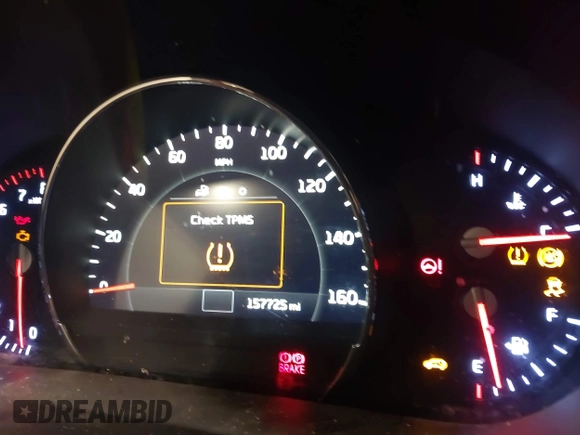 2018 Kia Sorento SX with VIN 5XYPKDA58JG414522, listed as a IAAI auction lot 41548855 with 157,725 mi miles and . Bid and sale history available at carsss.com. Image 14.