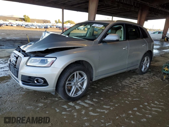 2014 Audi Q5 Premium Plus with VIN WA1LFAFP4EA112138, listed as a Copart auction lot 86571644 with 110,613 mi miles and Salvage Title. Bid and sale history available at carsss.com. Image 1.