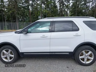 2017 Ford Explorer XLT z VIN 1FM5K8D86HGD43487, wystawiony jako IAAI lot #42532530 z przebiegiem 160 325 mil mil oraz . Historia ofert i sprzedaży dostępna na DreamBid. Obrazek 14.