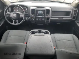 2019 Ram 1500 Tradesman z VIN 1C6RR7KT3KS556489, wystawiony jako Copart lot #51891605 z przebiegiem 122 817 mil mil oraz Szkoda całkowita • Salvage title. Historia ofert i sprzedaży dostępna na DreamBid. Obrazek 8.
