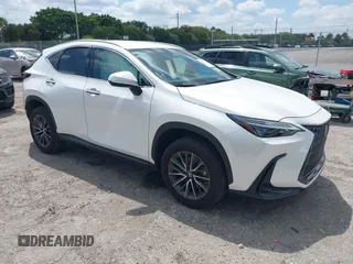 2024 Lexus NX 250 z VIN 2T2ADCAZ9RC015022, wystawiony jako IAAI lot #42053721 z przebiegiem 11 458 mil mil oraz . Historia ofert i sprzedaży dostępna na DreamBid. Obrazek 1.