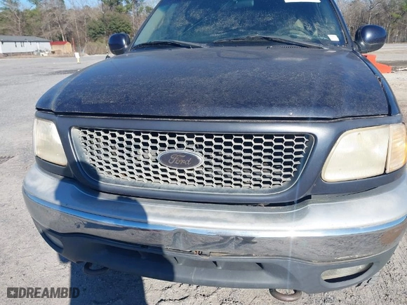2001 Ford F-150 SuperCrew XLT with VIN 1FTRW08L61KE48995, listed as a IAAI auction lot 41575268 with NaN miles. Bid and sale history available at carsss.com. Image 6.