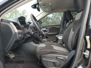 2016 Jeep Cherokee Sport z VIN 1C4PJLAB6GW208758, wystawiony jako Copart lot #53544355 z przebiegiem 103 505 mil mil oraz Szkoda całkowita • Salvage title. Historia ofert i sprzedaży dostępna na DreamBid. Obrazek 7.