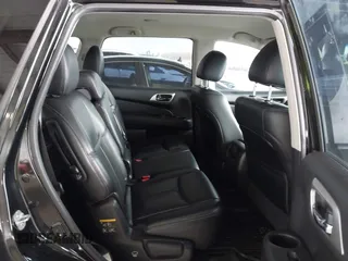 2016 Nissan Pathfinder Platinum with VIN 5N1AR2MM5GC631625, listed as a IAAI auction lot 41668488 with 171,531 mi miles and . Bid and sale history available at DreamBid. Image 8.
