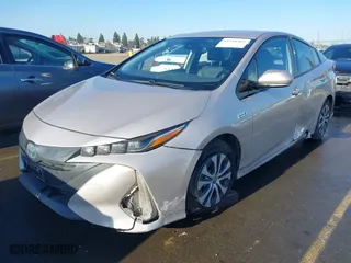 2020 Toyota Prius Prime LE with VIN JTDKARFP8L3148303, listed as a IAAI auction lot 41318465 with NaN miles. Bid and sale history available at carsss.com. Image 19.