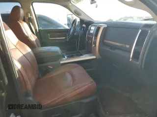 2012 Ram 3500 Laramie Limited z VIN 3C63D3NL0CG213091, wystawiony jako Copart lot #46996525 z przebiegiem 116 776 mil mil oraz Szkody całkowita. Historia ofert i sprzedaży dostępna na DreamBid. Obrazek 5.