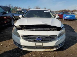 2015 Volvo S60 T5 Drive-E Premier with VIN YV126MFK0F1355710, listed as a Copart auction lot 84422464 with 180,811 mi miles and Salvage Title. Bid and sale history available at carsss.com. Image 5.