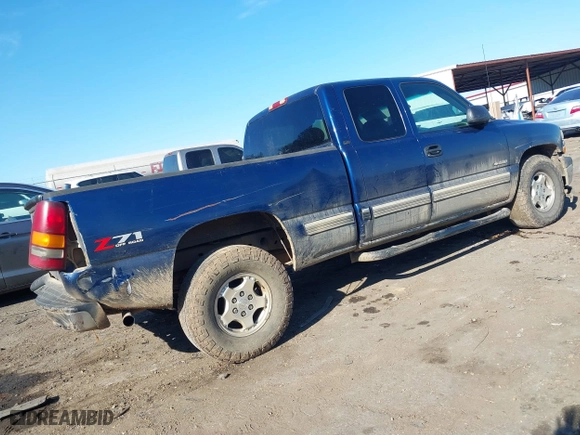 2002 Chevrolet Silverado 1500 LT with VIN 2GCEK19T921226130, listed as a IAAI auction lot 41397105 with 298,115 mi miles. Bid and sale history available at carsss.com. Image 4.