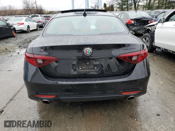 2021 Alfa Romeo Giulia Ti with VIN ZARFANBN2M7649430, listed as a Copart auction lot 71508952 with 0 mi miles. Bid and sale history available at carsss.com. Image 6.