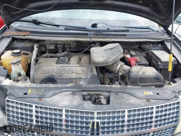 2007 Lincoln MKX with VIN 2LMDU88C07BJ16195, listed as a IAAI auction lot 42085655 with 228,615 mi miles. Bid and sale history available at carsss.com. Image 10.