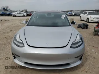 2018 Tesla Model 3 Long Range Battery with VIN 5YJ3E1EB5JF087606, listed as a Copart auction lot 52298485 with 73,242 mi miles and Salvage Title. Bid and sale history available at DreamBid. Image 5.