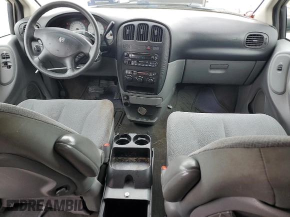 2005 Dodge Caravan SE with VIN 1D4GP24R45B273262, listed as a Copart auction lot 59026005 with 215,054 mi miles and Salvage title. Bid and sale history available at DreamBid. Image 8.