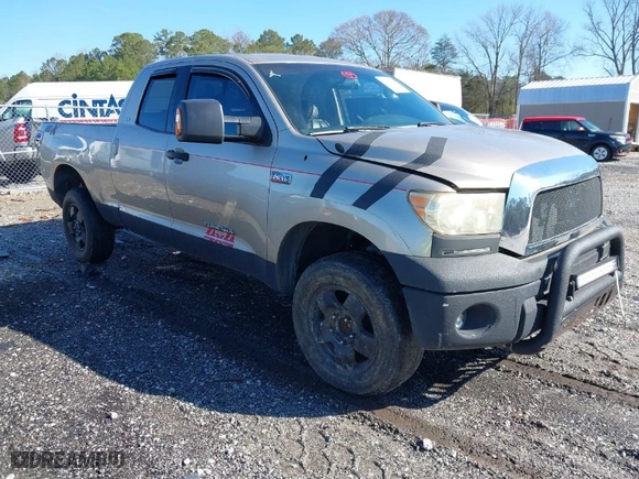 2007 Toyota Tundra SR5 with VIN 5TFRV54107X012529, listed as a IAAI auction lot 41738182 with 313,910 mi miles. Bid and sale history available at carsss.com. Image 1.