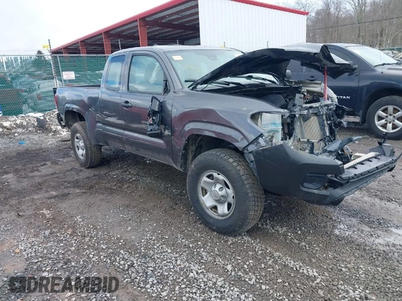 2018 Toyota Tacoma SR z VIN 5TFSX5EN6JX060153, wystawiony jako IAAI lot #41566129 z przebiegiem 33 669 mil mil oraz . Historia ofert i sprzedaży dostępna na DreamBid. Obrazek 1.