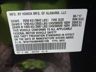 2017 Honda Pilot Touring with VIN 5FNYF6H90HB051700, listed as a IAAI auction lot 41902075 with 69,712 mi miles. Bid and sale history available at carsss.com. Image 9.