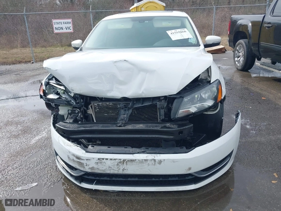 2013 Volkswagen Passat SE with VIN 1VWBP7A39DC070202, listed as a IAAI auction lot 41555860 with 149,091 mi miles. Bid and sale history available at carsss.com. Image 12.