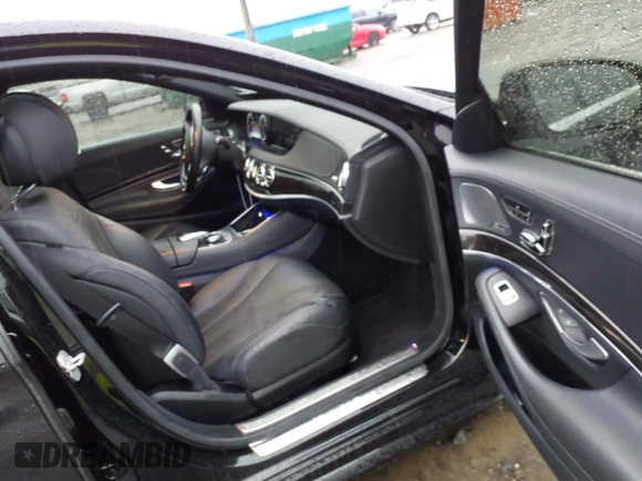 2015 Mercedes-Benz S 550 z VIN WDDUG8FB4FA084000, wystawiony jako IAAI lot #41756974 z przebiegiem 118 000 mil mil oraz . Historia ofert i sprzedaży dostępna na DreamBid. Obrazek 5.