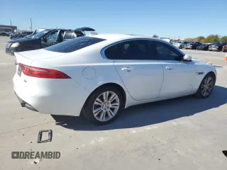 2016 Jaguar XF 35t Premium with VIN SAJBJ4BV4GCY21571, listed as a Copart auction lot 81919884 with 161,299 mi miles and Clean Title. Bid and sale history available at carsss.com. Image 3.