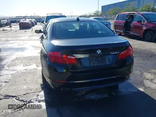 2011 BMW 5 Series 528i with VIN WBAFR1C54BC736807, listed as a IAAI auction lot 41511519 with 212,110 mi miles and . Bid and sale history available at carsss.com. Image 16.