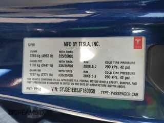 2018 Tesla Model 3 Long Range Battery z VIN 5YJ3E1EB5JF180030, wystawiony jako IAAI lot #41897617 z przebiegiem 89 557 mil mil oraz . Historia ofert i sprzedaży dostępna na DreamBid. Obrazek 9.