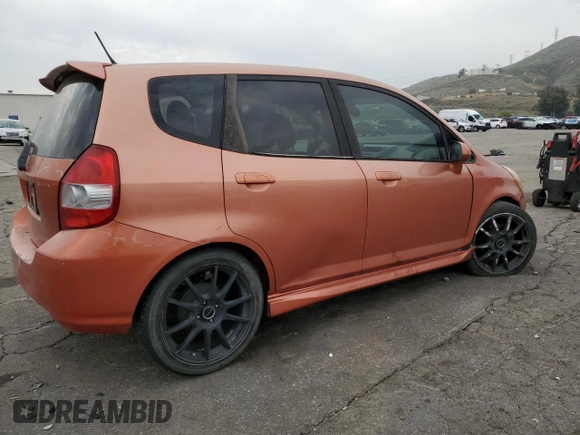 2007 Honda Fit Sport with VIN JHMGD37677S068338, listed as a Copart auction lot 48020315 with 233,297 mi miles and Salvage Title. Bid and sale history available at carsss.com. Image 3.