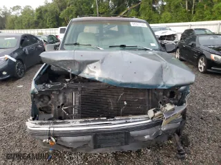 1993 Chevrolet Suburban with VIN 1GNEC16K5PJ308997, listed as a Copart auction lot 68327744 with 256,660 mi miles and Salvage Title. Bid and sale history available at carsss.com. Image 5.