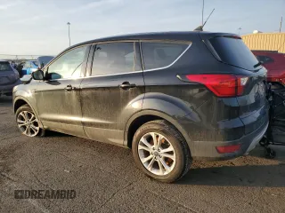 2019 Ford Escape SE with VIN 1FMCU0GD5KUB32527, listed as a Copart auction lot 43687295 with 0 mi miles and Salvage Title. Bid and sale history available at carsss.com. Image 2.
