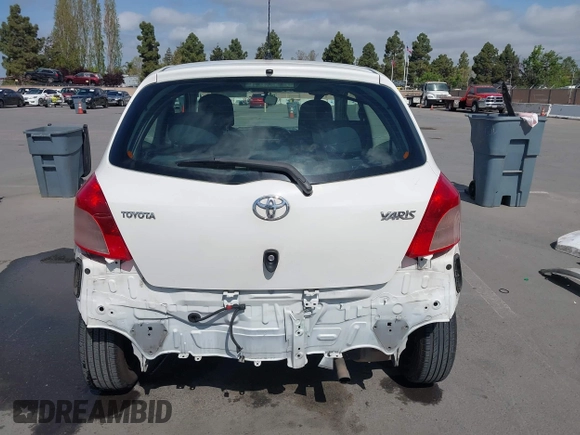 2008 Toyota Yaris with VIN JTDJT923885151383, listed as a IAAI auction lot 42057847 with 272,985 mi miles. Bid and sale history available at carsss.com. Image 17.