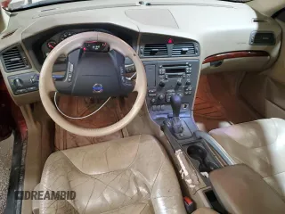 2001 Volvo V70 с VIN YV1SZ58D711038026, выставлен на аукционе Copart как лот 56110455 с пробегом 240 309 миль миль и Списание • Salvage title. История ставок и продаж доступна на DreamBid. Изображение 8.