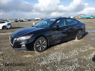 2022 Nissan Altima 2.5 SV with VIN 1N4BL4DV9NN375236, listed as a Copart auction lot 51806305 with 18,332 mi miles and Salvage Title. Bid and sale history available at carsss.com. Image 1.