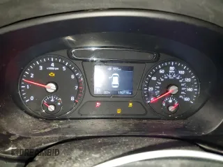 2019 Kia Sorento LX z VIN 5XYPG4A38KG526156, wystawiony jako Copart lot #57728315 z przebiegiem 170 714 mil mil oraz Nie do naprawy • Non repairable. Historia ofert i sprzedaży dostępna na DreamBid. Obrazek 9.