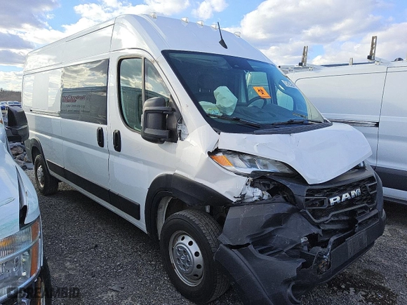 2023 Ram ProMaster Cargo Van with VIN 3C6LRVDG7PE554071, listed as a Copart auction lot 48249165 with 92,425 mi miles and Clean Title. Bid and sale history available at carsss.com. Image 4.