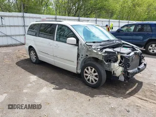 2014 Chrysler Town & Country Touring z VIN 2C4RC1BGXER207409, wystawiony jako IAAI lot #42190100 z przebiegiem 212 088 mil mil oraz . Historia ofert i sprzedaży dostępna na DreamBid. Obrazek 1.