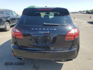 2011 Porsche Cayenne S with VIN WP1AB2A27BLA49545, listed as a Copart auction lot 60195185 with 141,378 mi miles and Clean title. Bid and sale history available at DreamBid. Image 6.