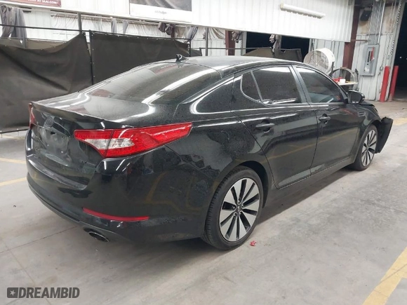 2012 Kia Optima SX with VIN 5XXGR4A66CG045817, listed as a IAAI auction lot 41798785 with 166,905 mi miles. Bid and sale history available at carsss.com. Image 4.
