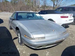 1989 Buick Reatta with VIN 1G4EC11C7KB905060, listed as a IAAI auction lot 41766446 with 82,489 mi miles. Bid and sale history available at carsss.com. Image 1.