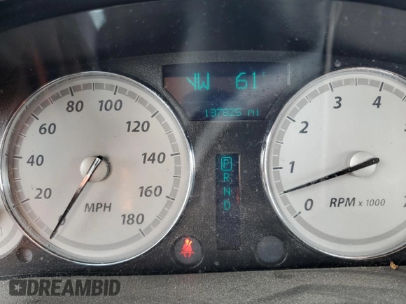 2007 Chrysler 300 C z VIN 2C3KA63H57H725971, wystawiony jako Copart lot #51793044 z przebiegiem 137 825 mil mil oraz Szkoda całkowita • Salvage title. Historia ofert i sprzedaży dostępna na DreamBid. Obrazek 9.