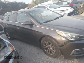 2015 Hyundai Sonata SE z VIN 5NPE24AF2FH258669, wystawiony jako IAAI lot #41901034 z przebiegiem 125 310 mil mil oraz . Historia ofert i sprzedaży dostępna na DreamBid. Obrazek 1.