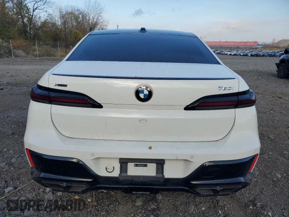 2024 BMW 7 Series 760i xDrive with VIN WBA33EJ06RCP19505, listed as a Copart auction lot 79425294 with 14,579 mi miles and Salvage title. Bid and sale history available at DreamBid. Image 6.