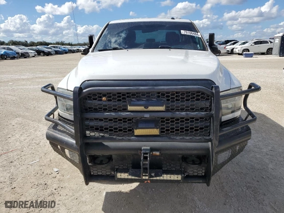 2018 Ram 2500 Tradesman with VIN 3C6UR5HJ8JG240077, listed as a Copart auction lot 79106484 with 0 mi miles and Non Repairable. Bid and sale history available at carsss.com. Image 5.