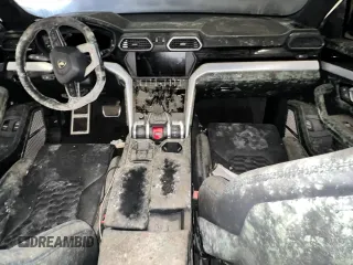 2019 Lamborghini Urus z VIN ZPBUA1ZL7KLA03750, wystawiony jako Copart lot #75397654 z przebiegiem Nie podano mil oraz Szkody całkowita. Historia ofert i sprzedaży dostępna na DreamBid. Obrazek 8.