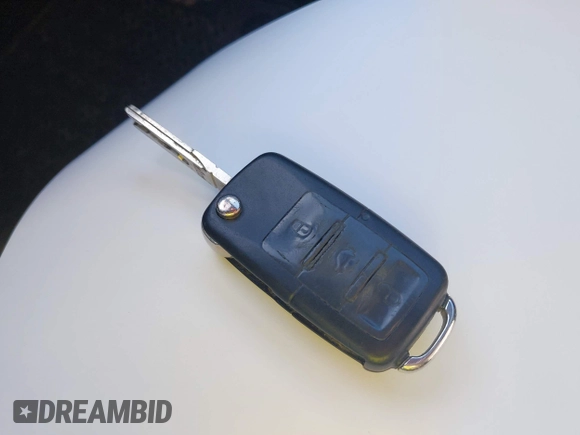 2008 Volkswagen R32 with VIN WVWKC71K88W048072, listed as a IAAI auction lot 42187517 with 162,845 mi miles and . Bid and sale history available at DreamBid. Image 11.
