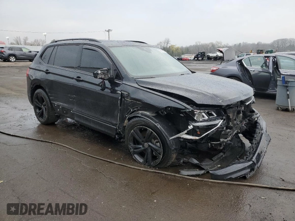 2023 Volkswagen Tiguan SE R-Line Black с VIN 3VV8B7AX0PM069782, выставлен на аукционе Copart как лот 52945925 с пробегом 64 870 миль миль и Списание • Salvage title. История ставок и продаж доступна на DreamBid. Изображение 4.
