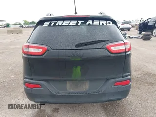 2017 Jeep Cherokee Sport z VIN 1C4PJLAB2HW641124, wystawiony jako IAAI lot #42155679 z przebiegiem 130 556 mil mil oraz . Historia ofert i sprzedaży dostępna na DreamBid. Obrazek 16.