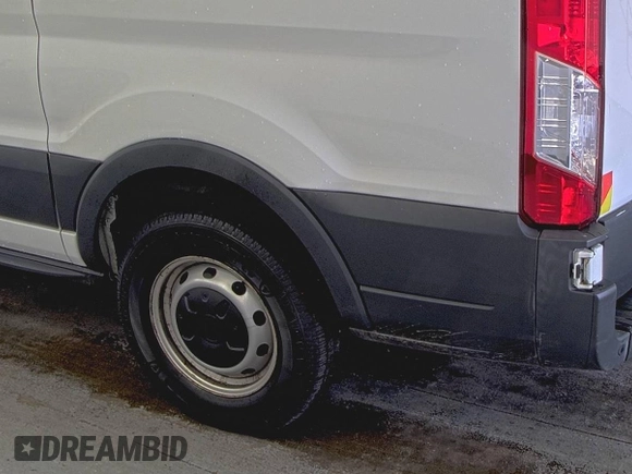 2018 Ford Transit с VIN 1FTYE1YM9JKB52110, выставлен на аукционе IAAI как лот 42610426 с пробегом 156 532 миль миль и . История ставок и продаж доступна на DreamBid. Изображение 19.