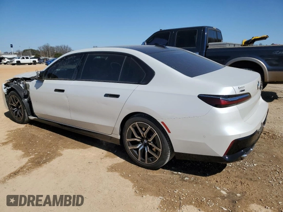 2023 BMW 7 Series 760i xDrive с VIN WBA33EJ06PCM56607, выставлен на аукционе Copart как лот 47292025 с пробегом 24 064 миль миль и Списание • Salvage title. История ставок и продаж доступна на DreamBid. Изображение 2.