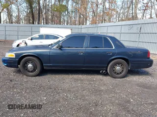 2006 Ford Police Interceptor z VIN 2FAHP71W86X156281, wystawiony jako IAAI lot #41751681 z przebiegiem 125 664 mil mil oraz . Historia ofert i sprzedaży dostępna na DreamBid. Obrazek 14.