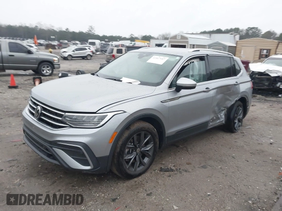 2023 Volkswagen Tiguan SE with VIN 3VV3B7AX6PM032195, listed as a IAAI auction lot 41867087 with 29,860 mi miles and . Bid and sale history available at DreamBid. Image 17.