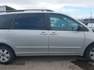 2005 Toyota Sienna CE with VIN 5TDZA23C55S264700, listed as a IAAI auction lot 41878179 with 293,934 mi miles. Bid and sale history available at carsss.com. Image 13.